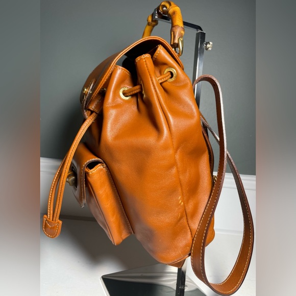 Gucci 90’s Caramel Brown Leather Drawstring Backpack with Bamboo top Handle - Picture 2 of 16
